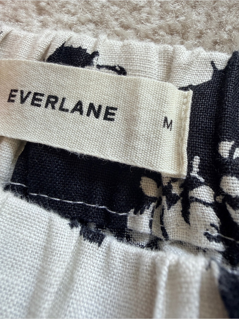 Everlane Linen Easy Shorts Floral Black White Medium European Flax Chic - Picture 6 of 11